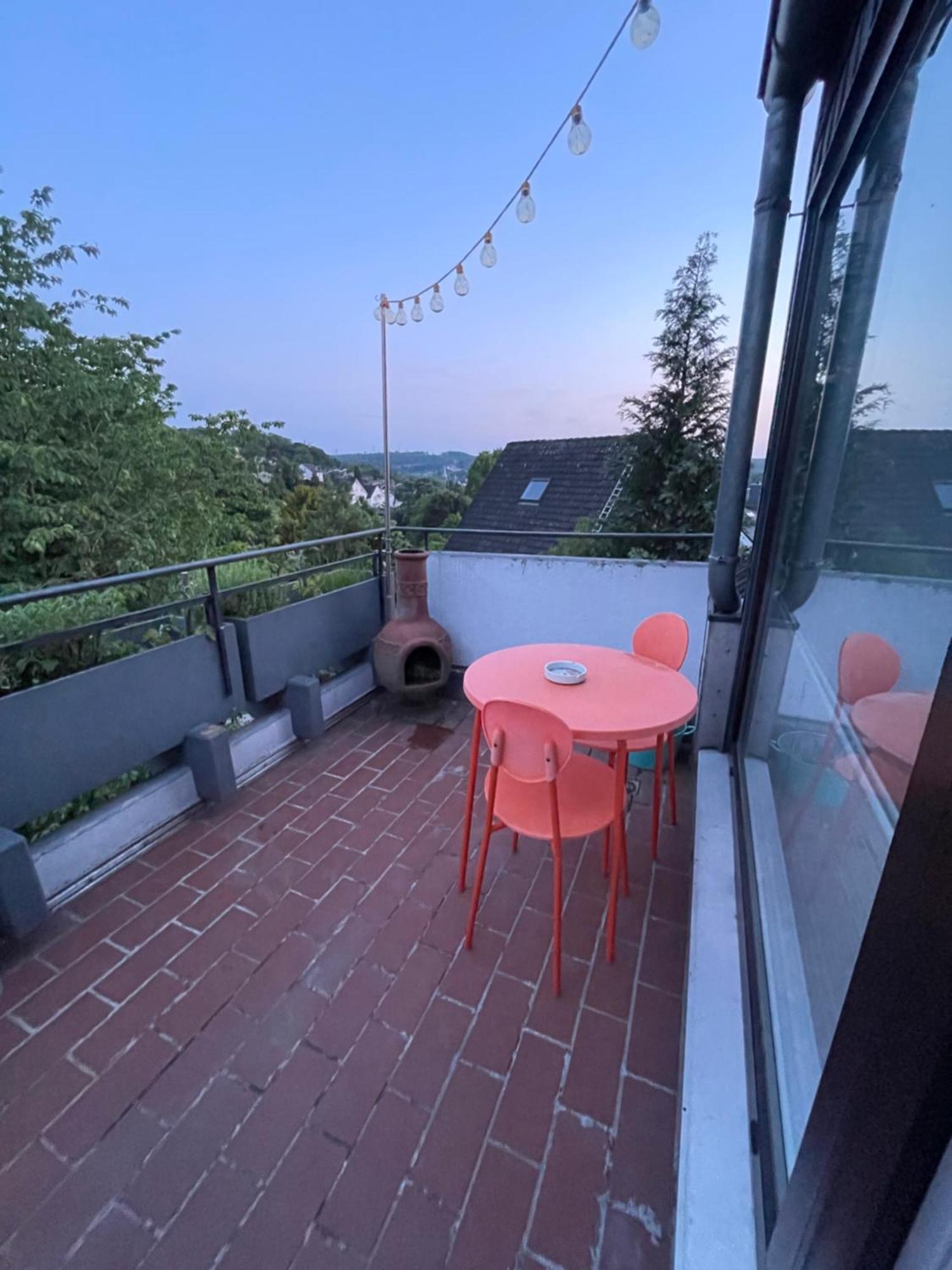 „Maisonette- Apartment“ Эссен Экстерьер фото